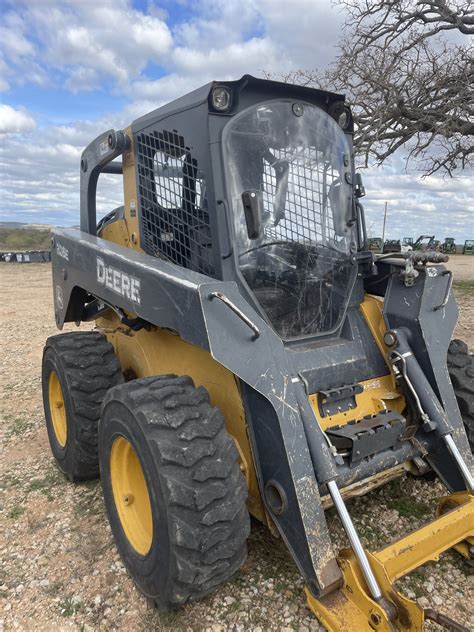 used john deere 328e skid steer